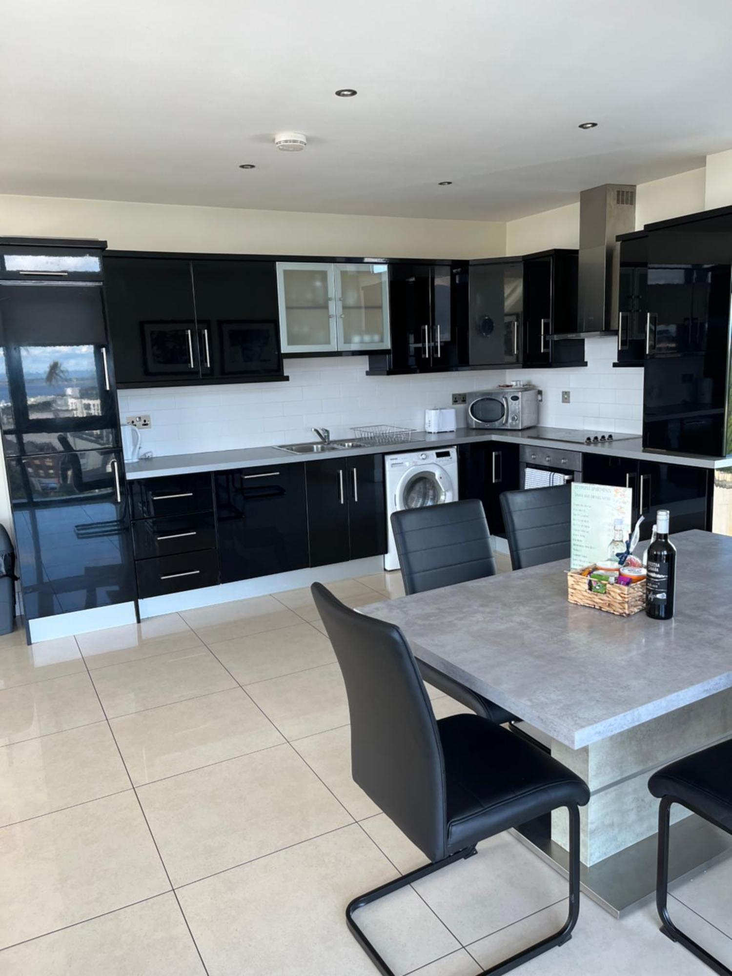The Western Citypoint Apartments Γκάλγουεϊ Εξωτερικό φωτογραφία