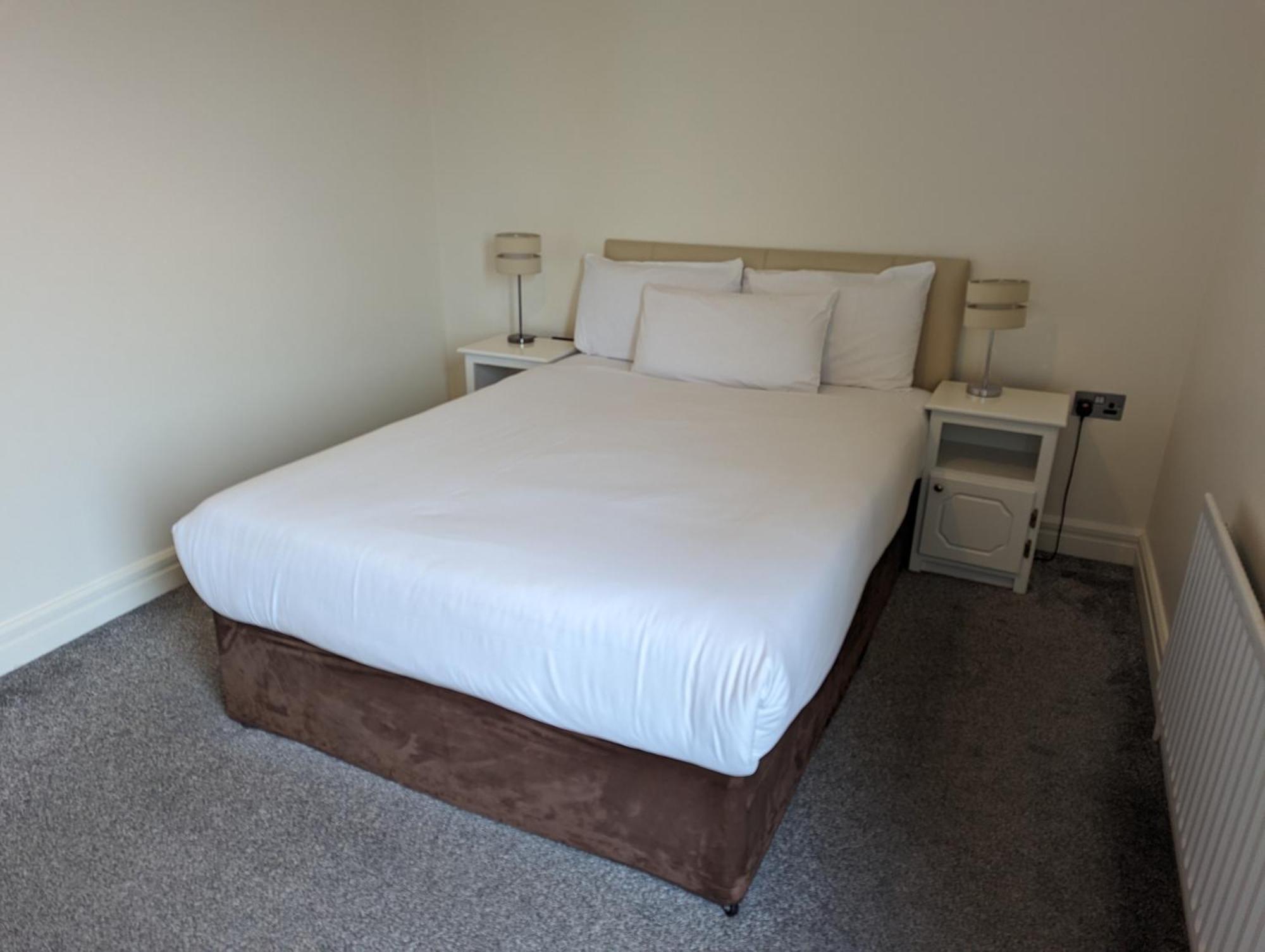 The Western Citypoint Apartments Γκάλγουεϊ Εξωτερικό φωτογραφία