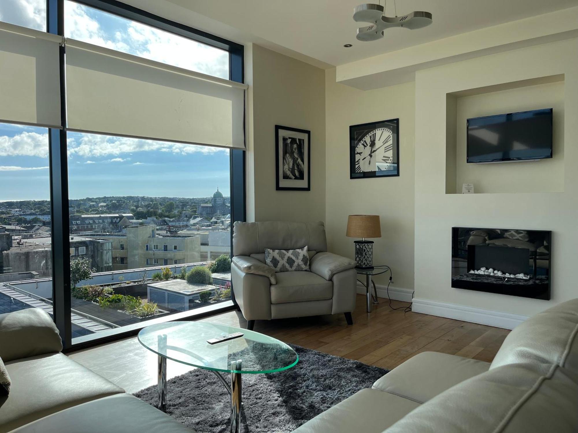 The Western Citypoint Apartments Γκάλγουεϊ Εξωτερικό φωτογραφία