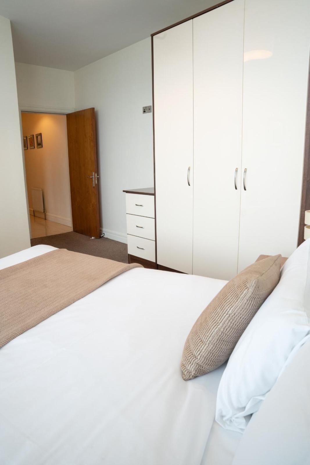 The Western Citypoint Apartments Γκάλγουεϊ Εξωτερικό φωτογραφία