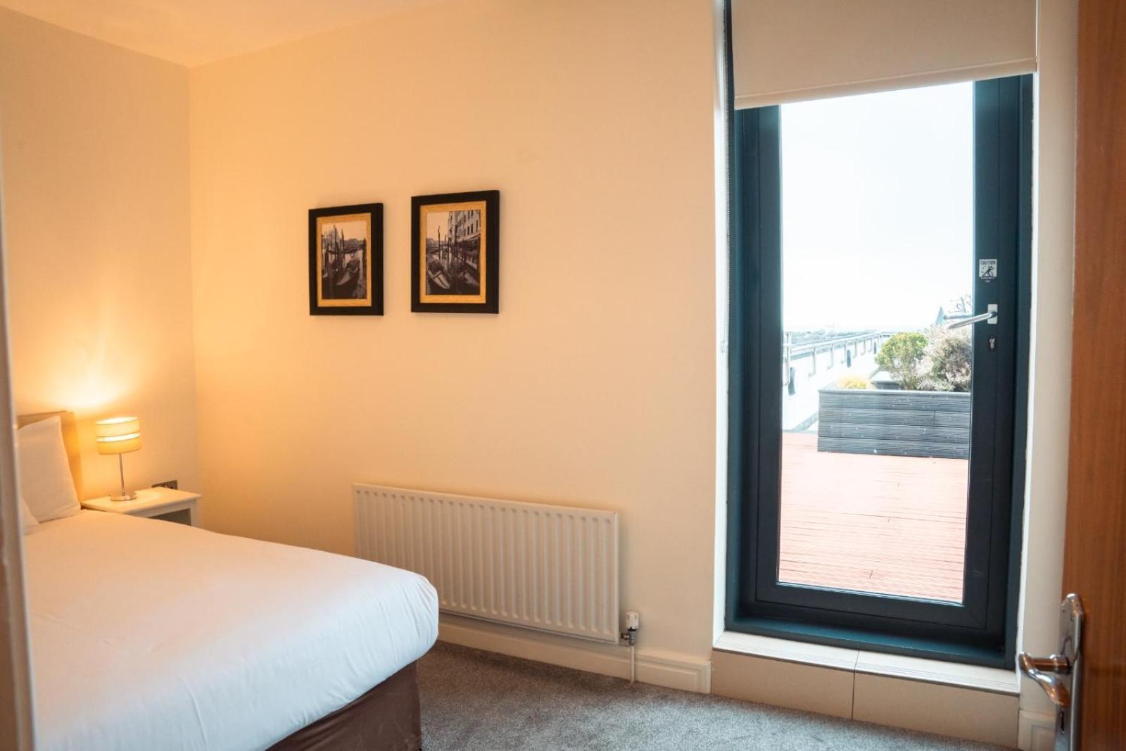 The Western Citypoint Apartments Γκάλγουεϊ Εξωτερικό φωτογραφία