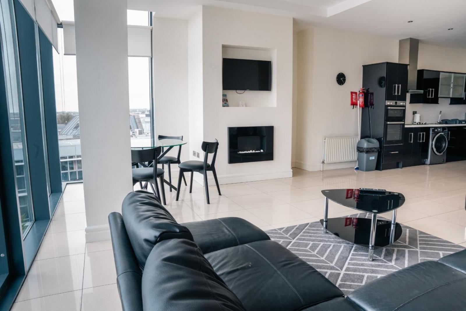The Western Citypoint Apartments Γκάλγουεϊ Εξωτερικό φωτογραφία