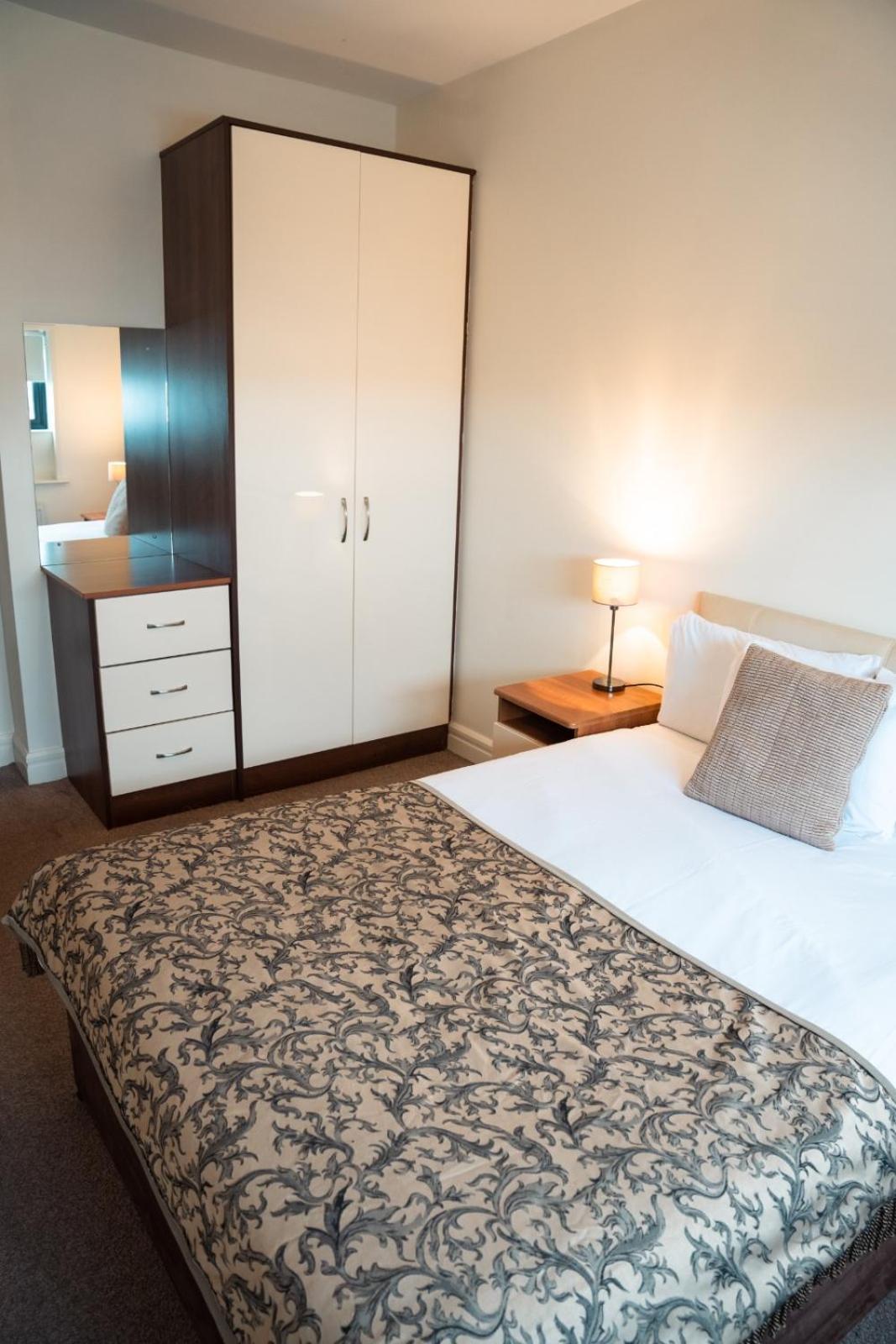The Western Citypoint Apartments Γκάλγουεϊ Εξωτερικό φωτογραφία