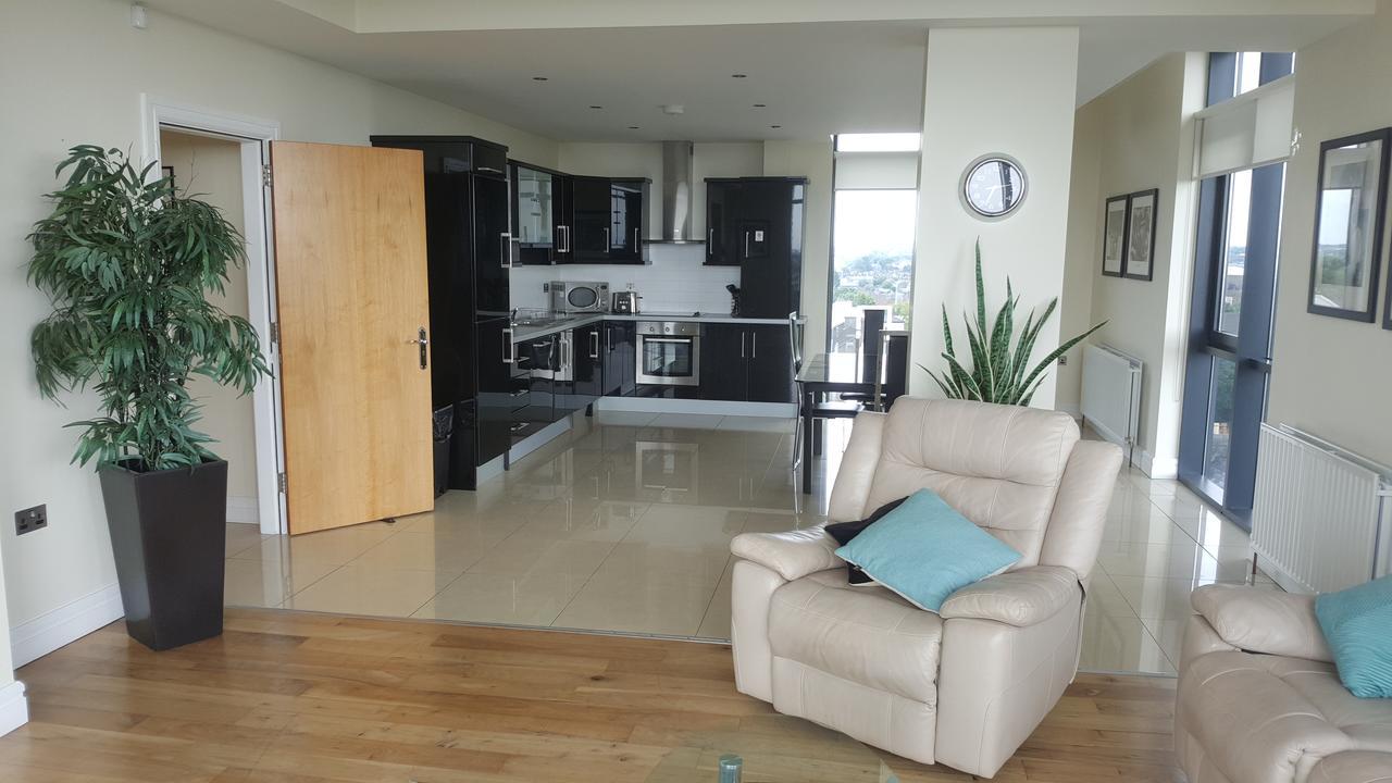 The Western Citypoint Apartments Γκάλγουεϊ Εξωτερικό φωτογραφία